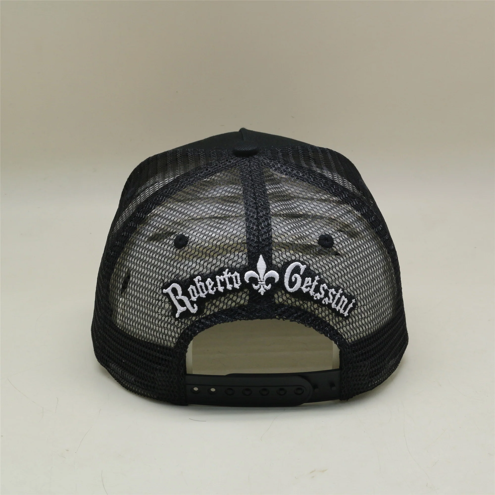 Designed in Paradise Cap Schwarz - Image 5