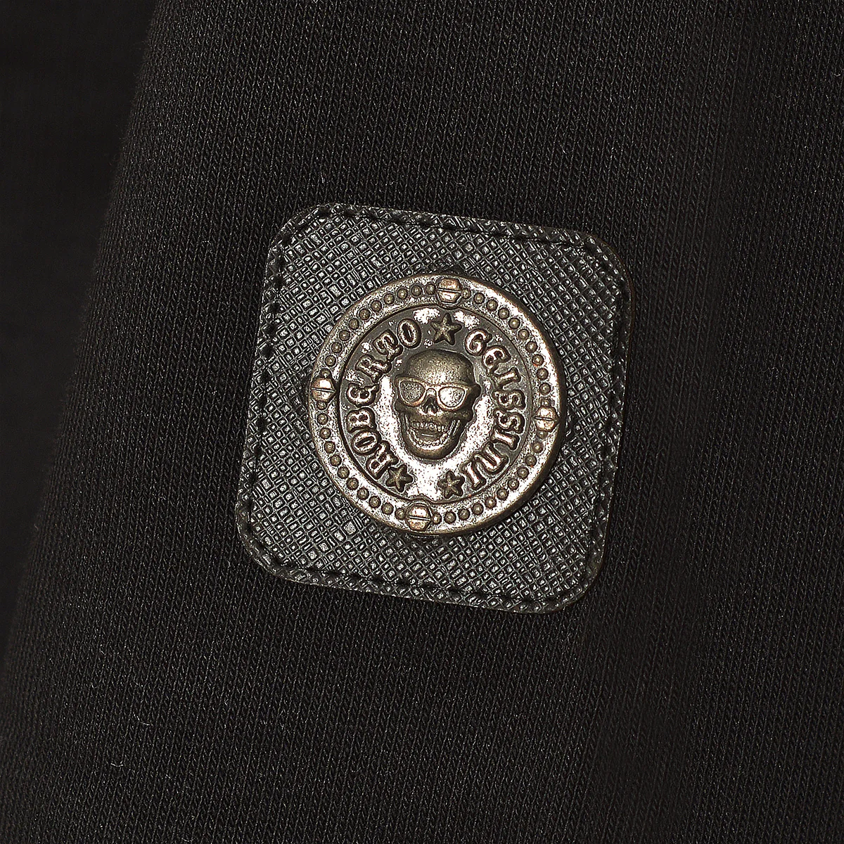 Cross Skull Sweatjacke Schwarz - Image 8