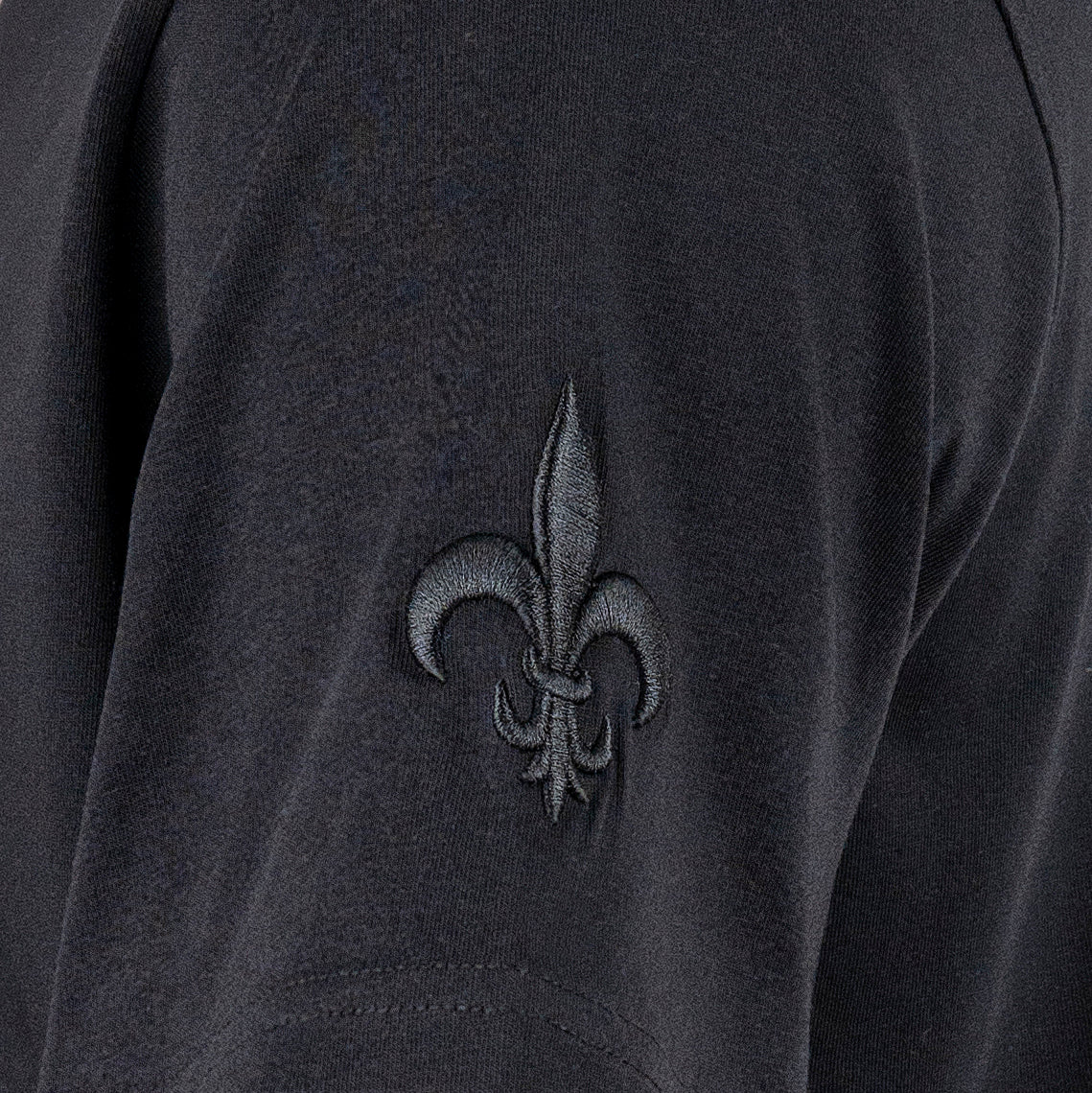 V-Neck Exclusiv T-Shirt - Image 4